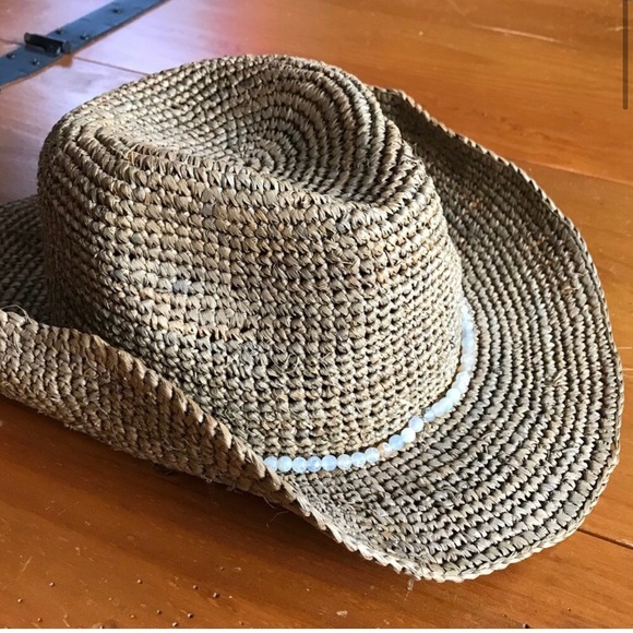 ISO Athleta cowgirl hat!🧡. If you have this, lmk, I will purchase! - Picture 2 of 4